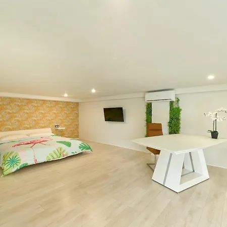 Kosta Homes - Duplex Near The *